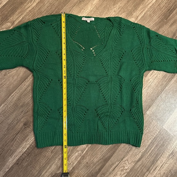 NEW Kelly Green Knit Sweater - Picture 12 of 13
